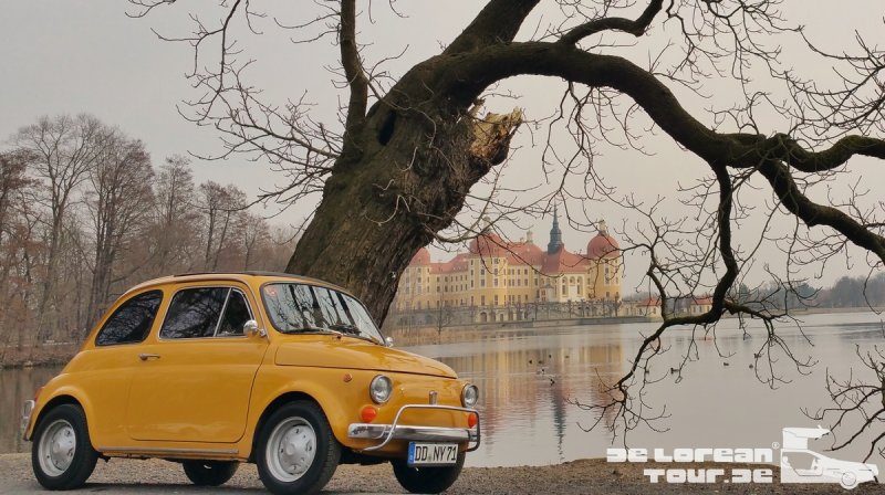Fiat 500 mieten: kleiner sonnengelber Oldtimer für Hochzeit, Firmenevent, Fotoshooting, Mottoparty (2)