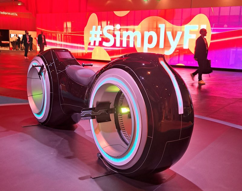 LED Motorrad für Messe und Events mieten - Lightbike TRON